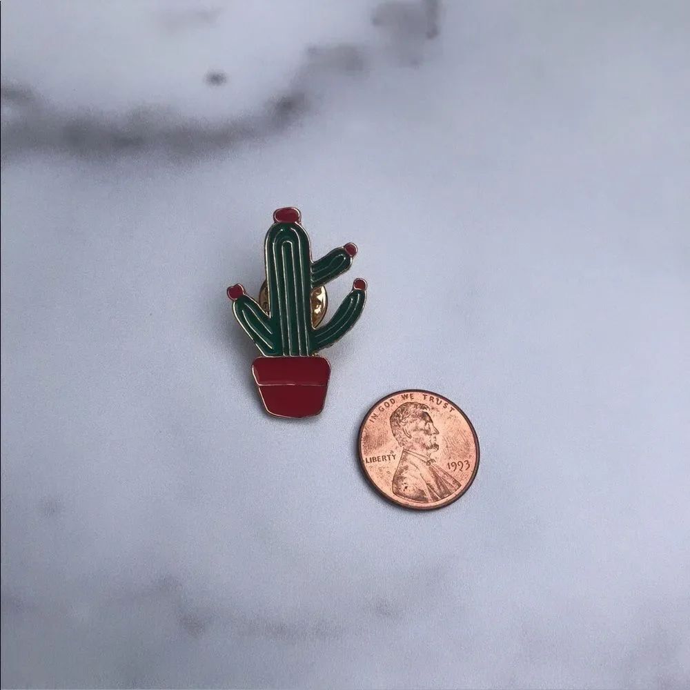🌵Cactus Pin/ Brooch - Picture 2 of 2